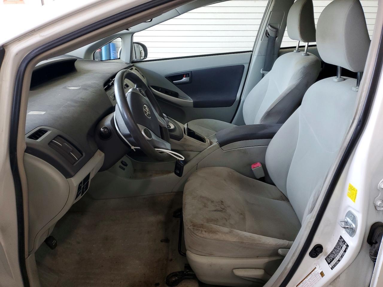 2010 TOYOTA PRIUS