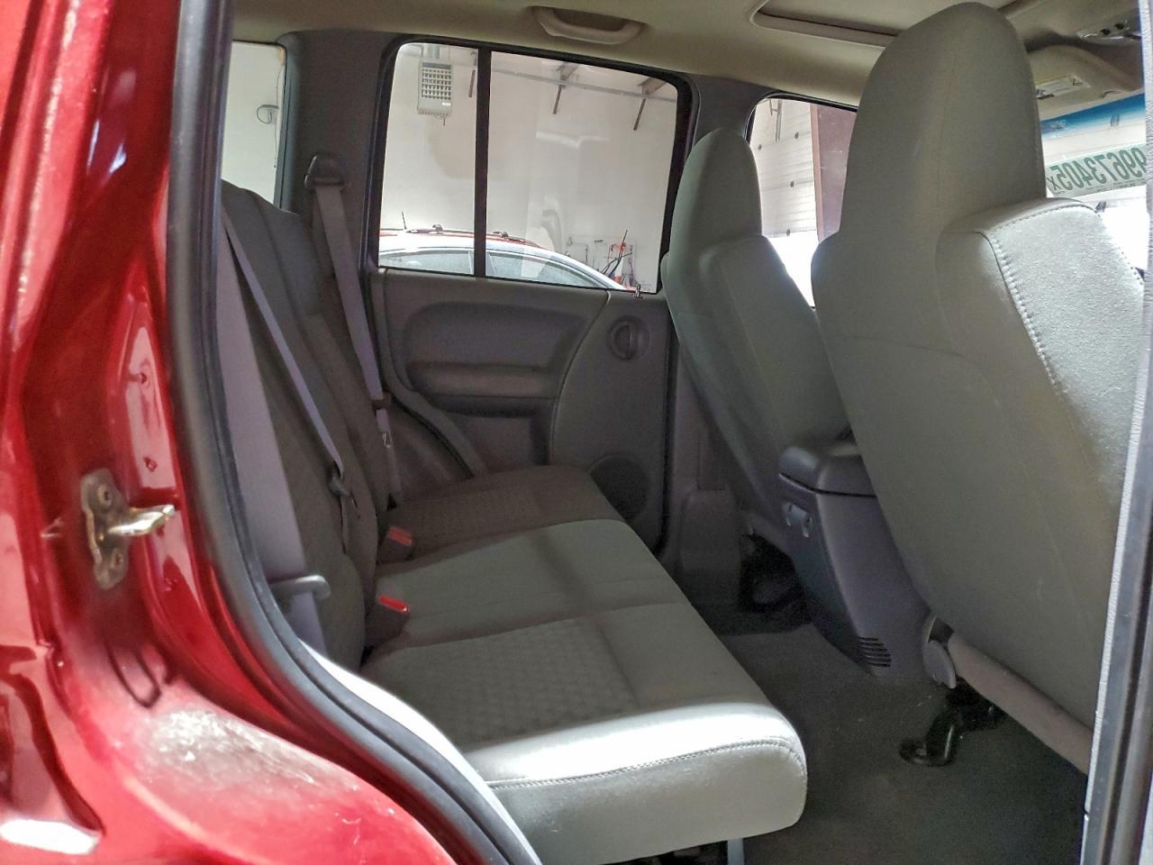 2005 JEEP Liberty