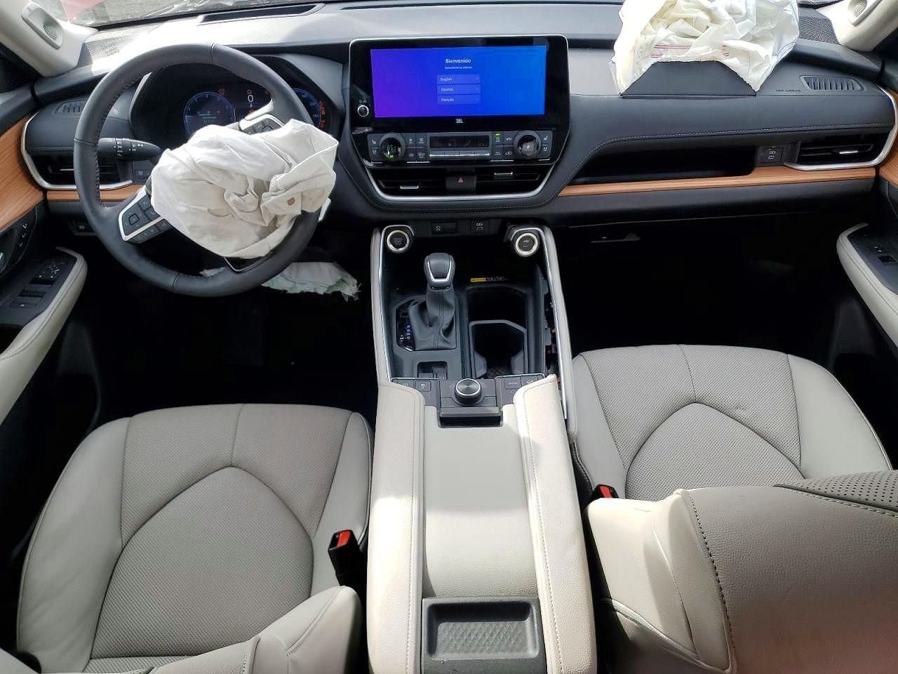 2025 TOYOTA HIGHLANDER