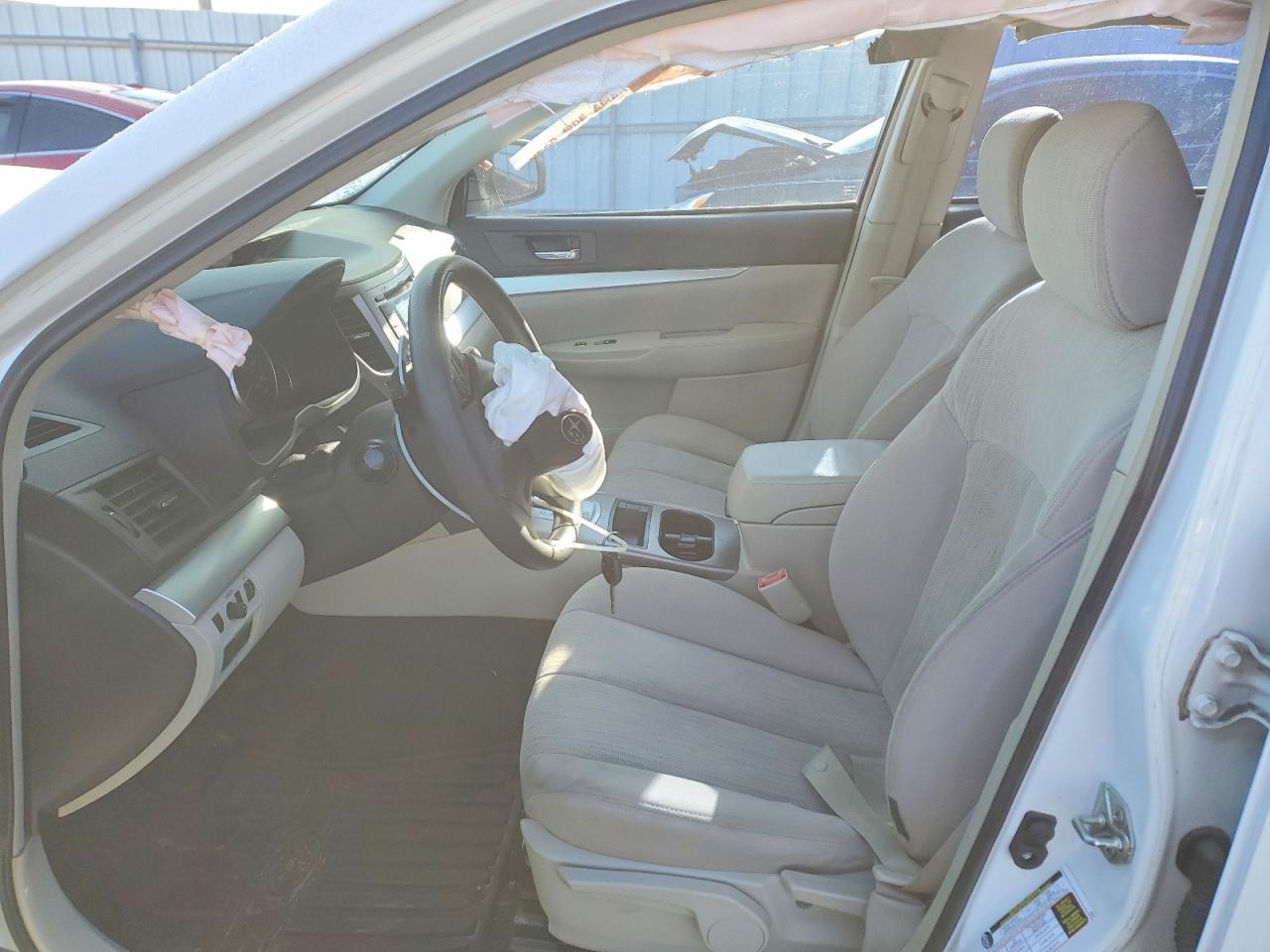 2013 SUBARU Outback