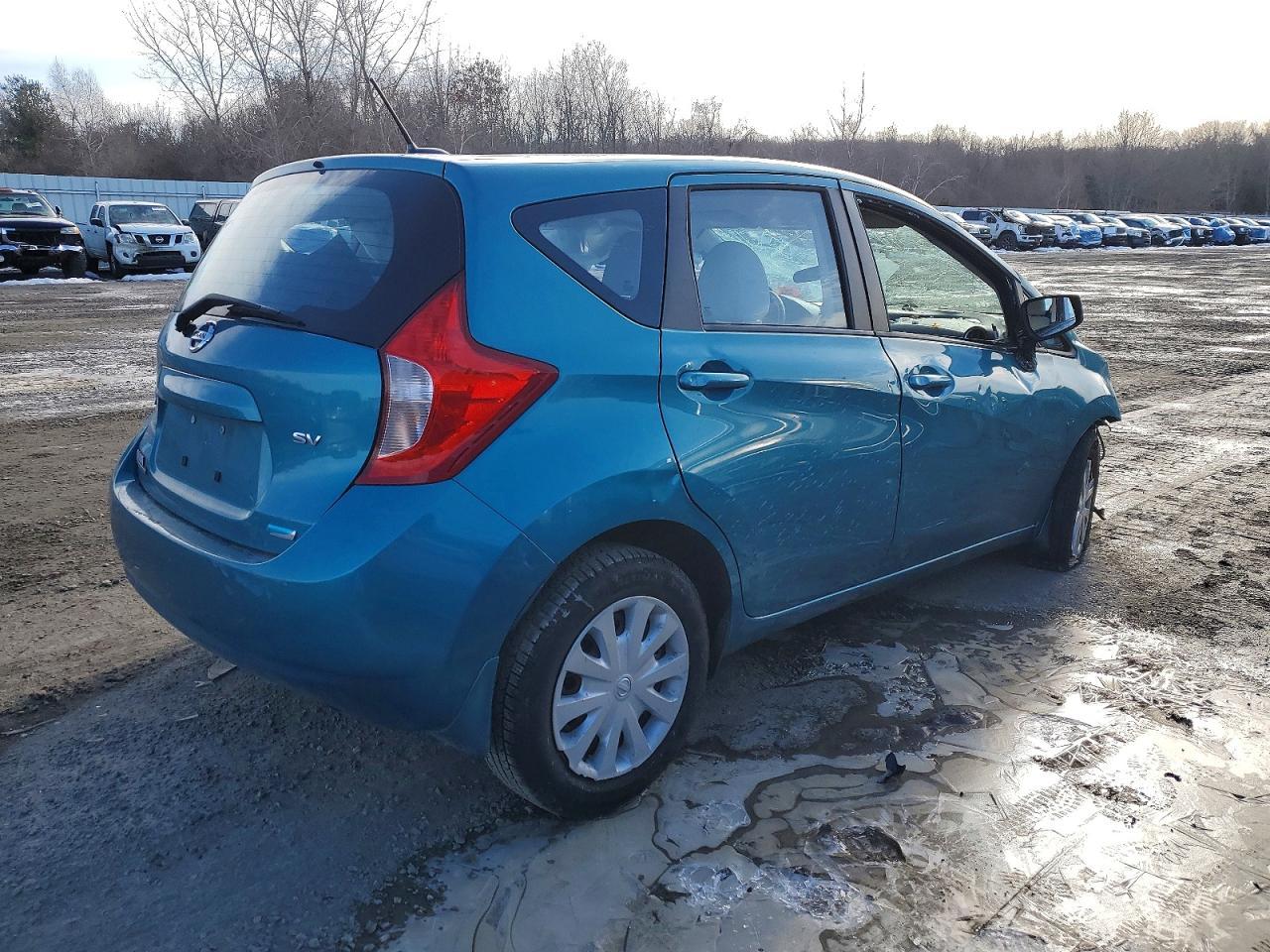 2015 NISSAN Versa Note