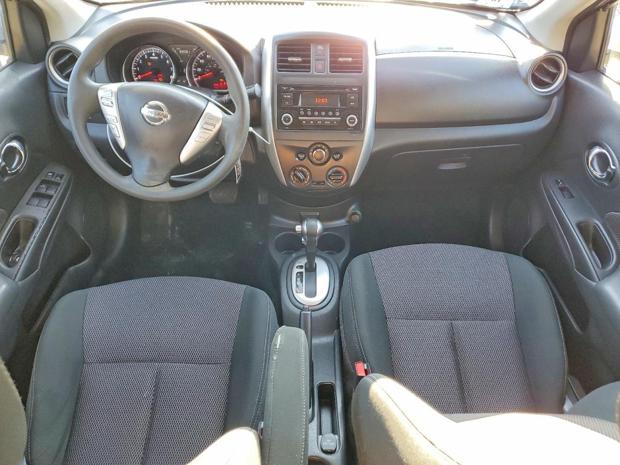 2017 NISSAN VERSA