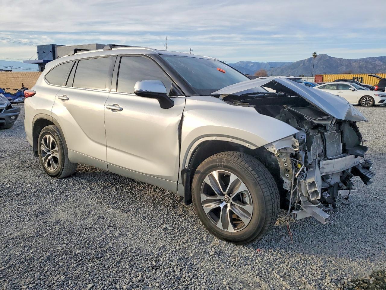 2022 TOYOTA HIGHLANDER