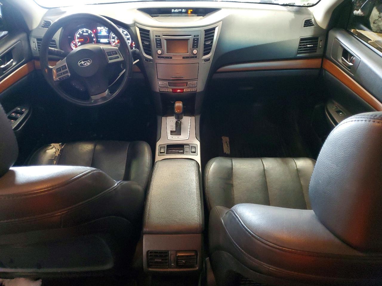 2014 SUBARU Outback
