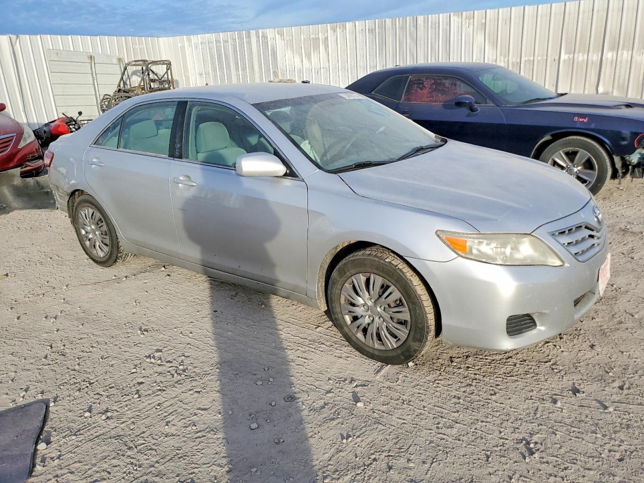 2011 TOYOTA CAMRY