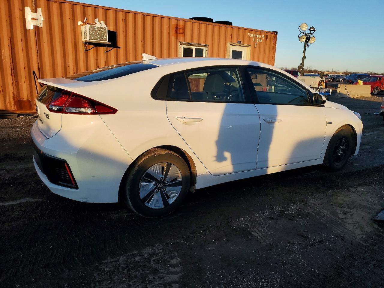 2017 HYUNDAI Ioniq