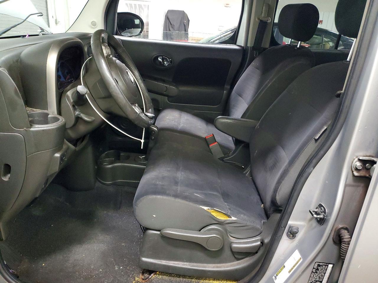 2010 NISSAN CUBE