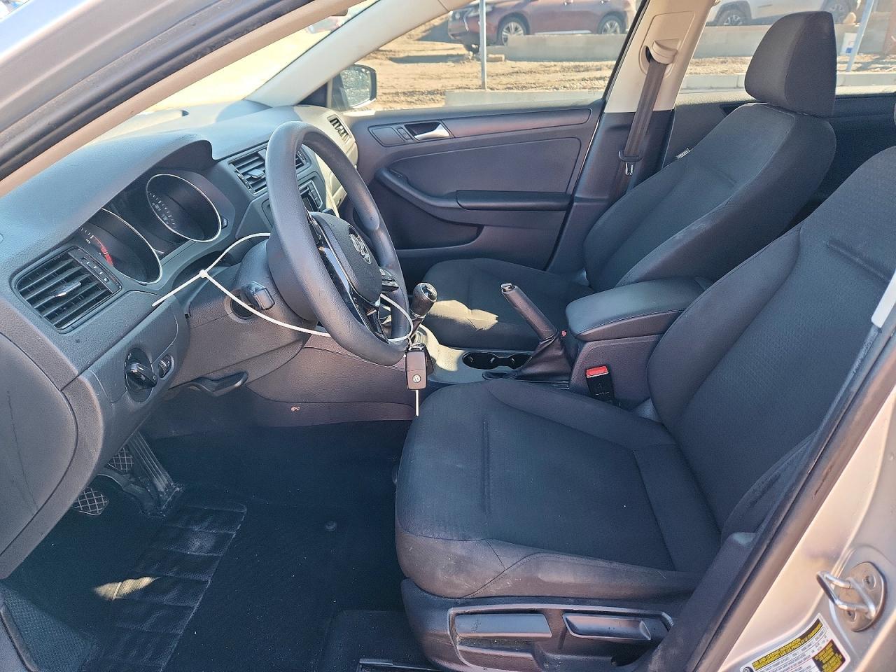 2016 VOLKSWAGEN JETTA