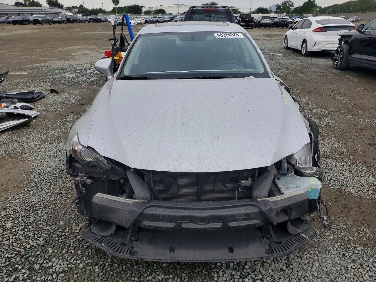 2016 LEXUS IS 200t
