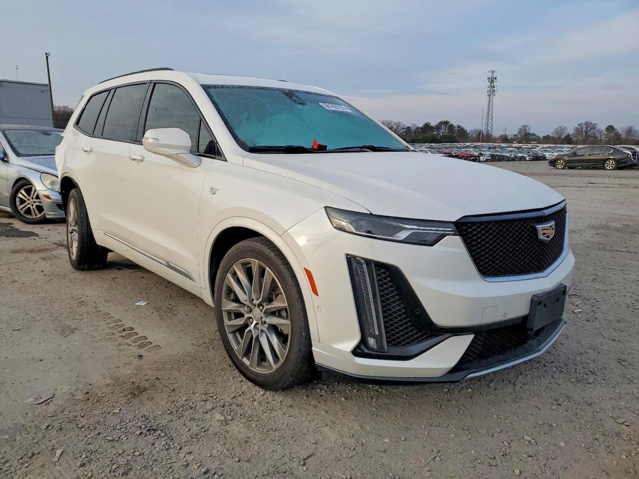 2020 CADILLAC XT6