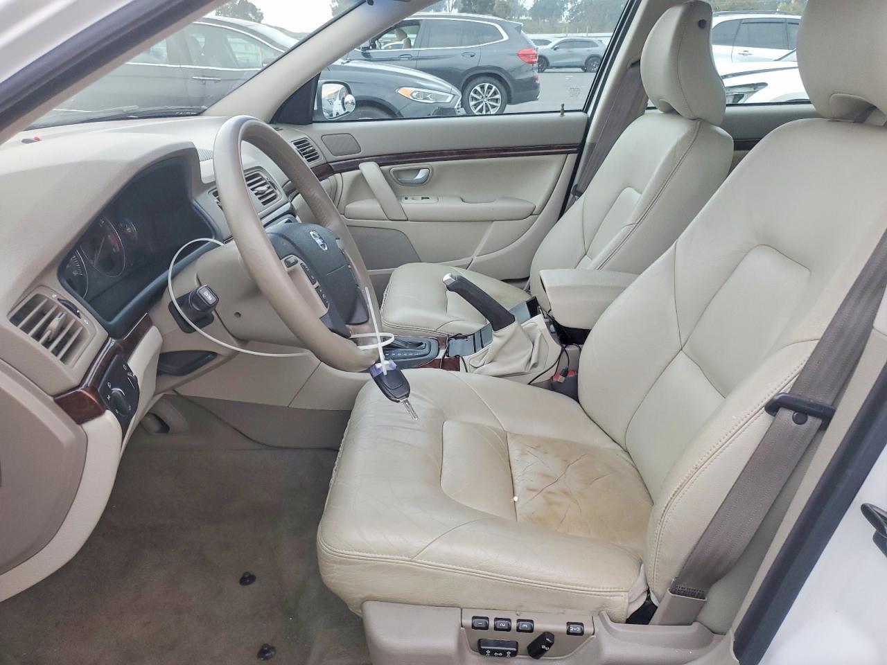 2004 VOLVO S80