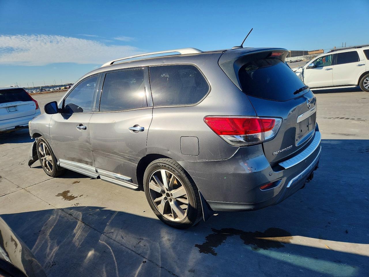 2015 NISSAN PATHFINDER