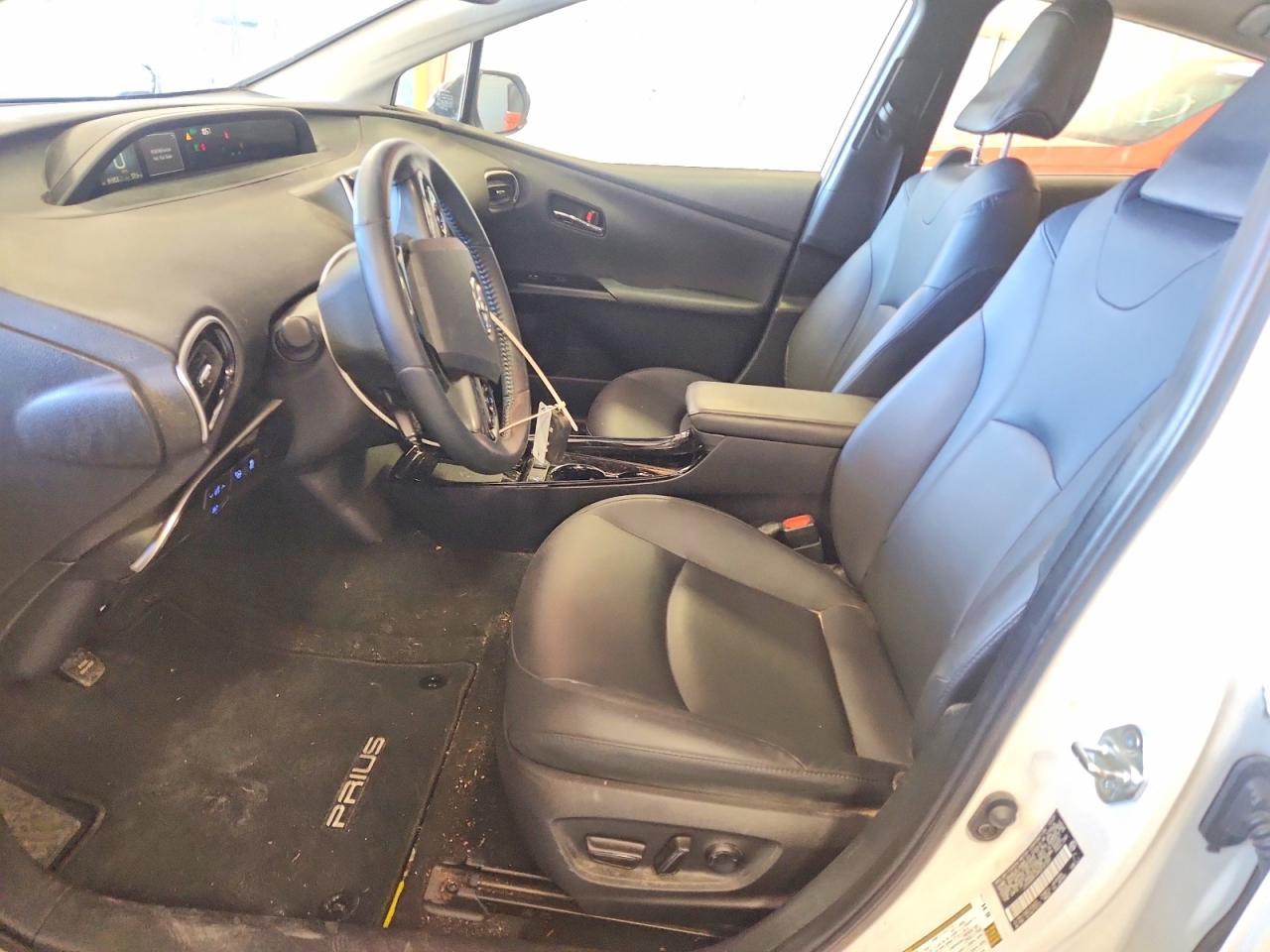 2022 TOYOTA PRIUS