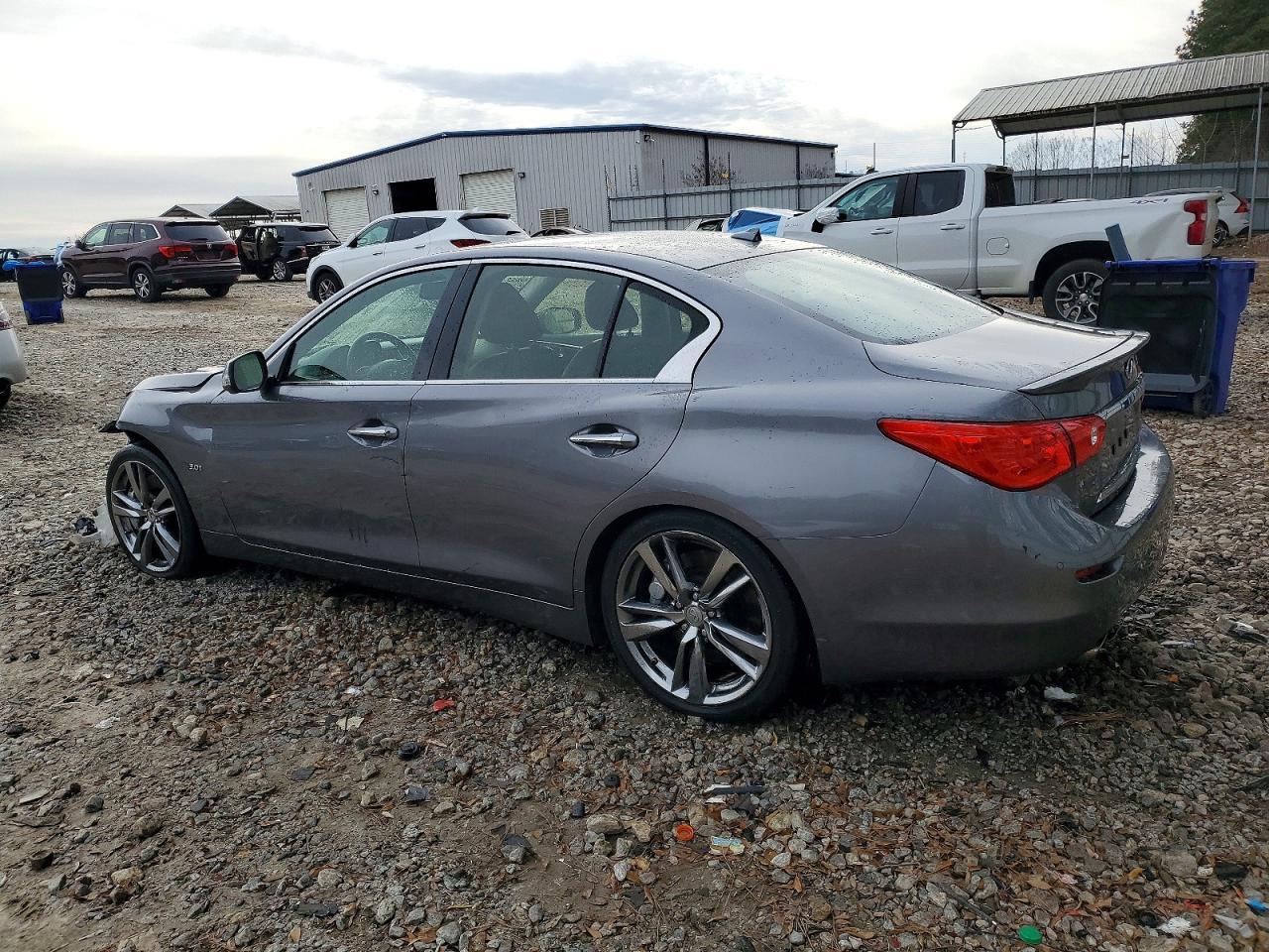 2016 INFINITI Q50
