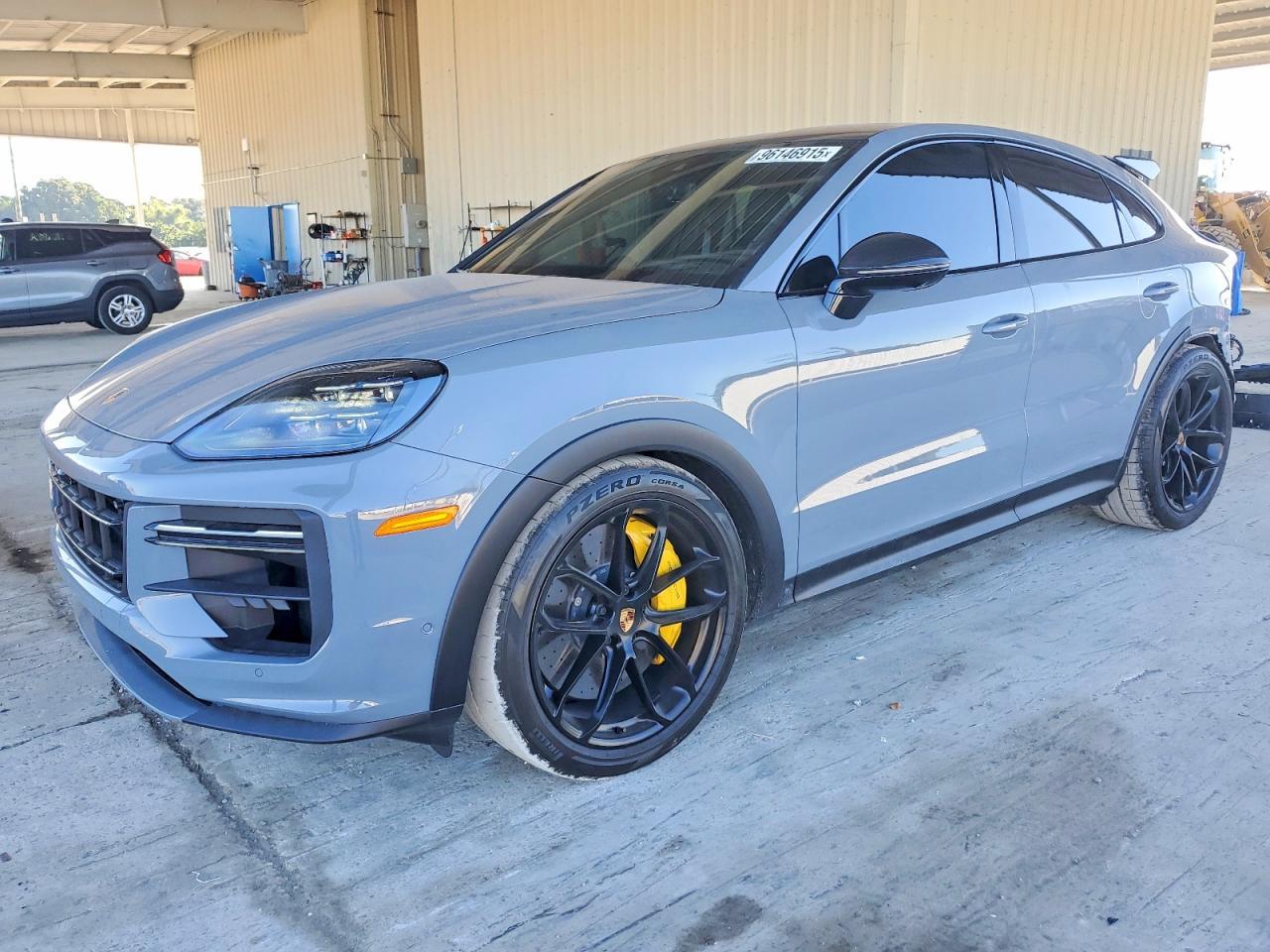 2025 PORSCHE CAYENNE