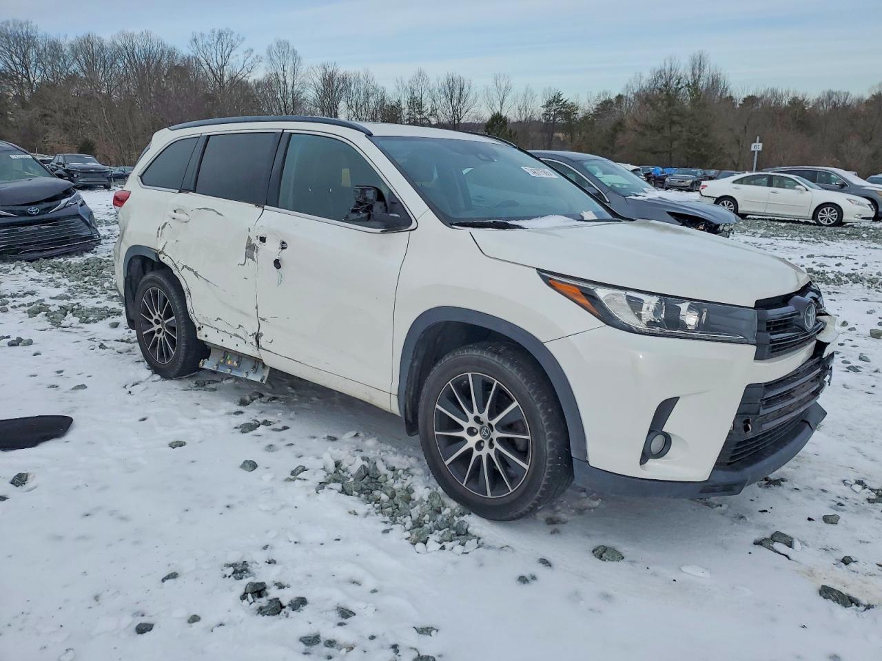 2018 TOYOTA HIGHLANDER