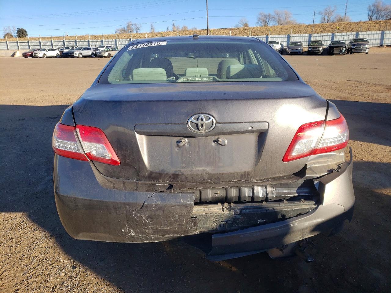 2011 TOYOTA CAMRY