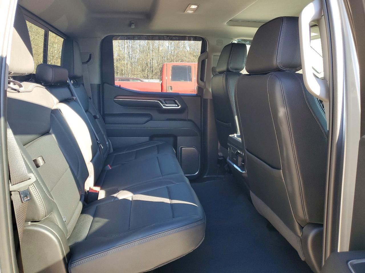 2024 GMC Sierra