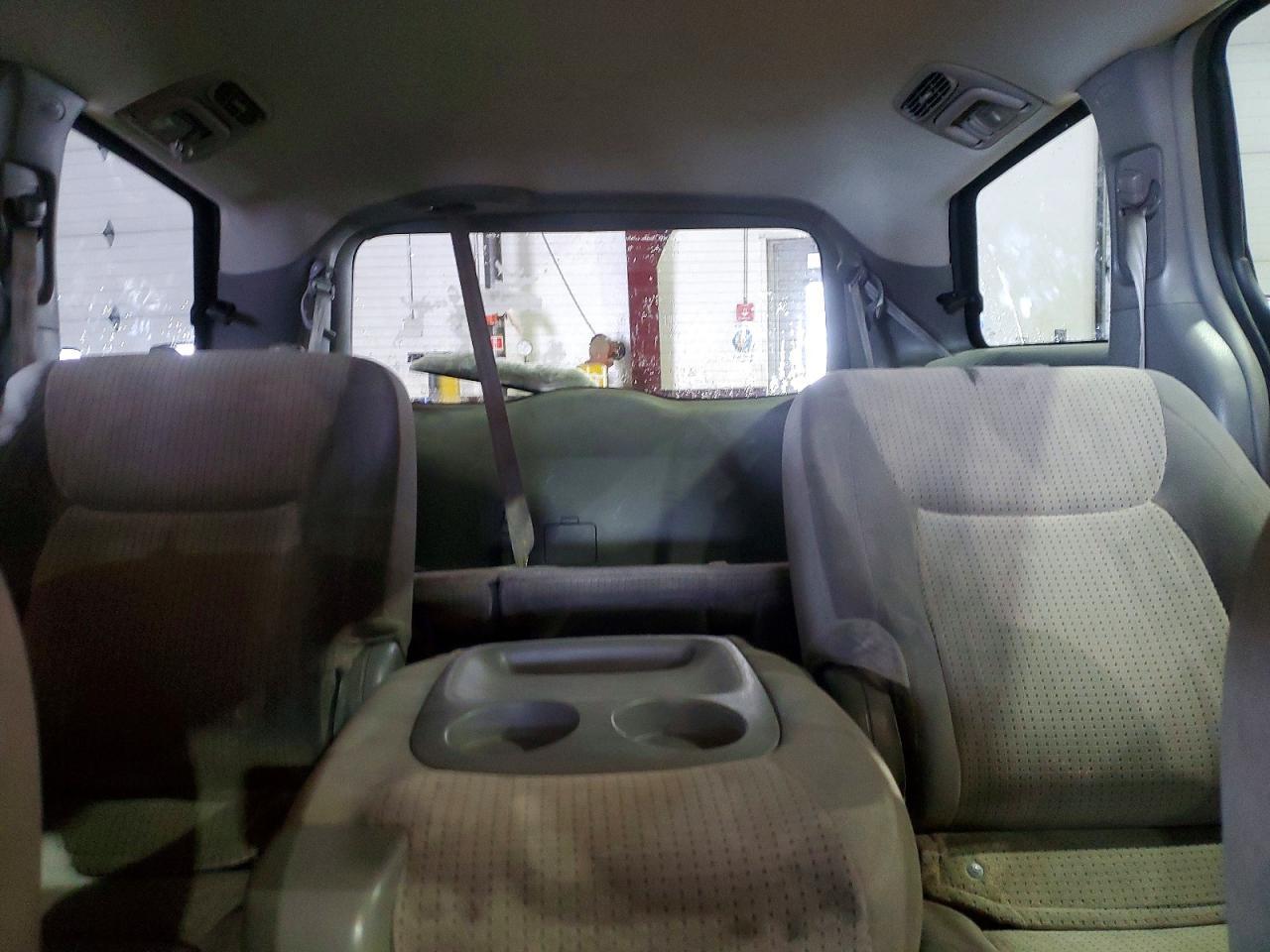 2009 TOYOTA SIENNA