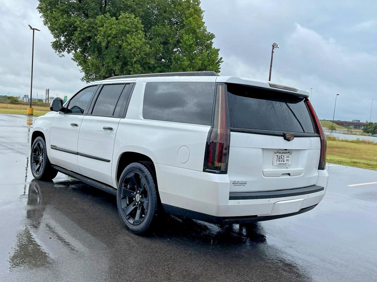 2016 CADILLAC Escalade ESV