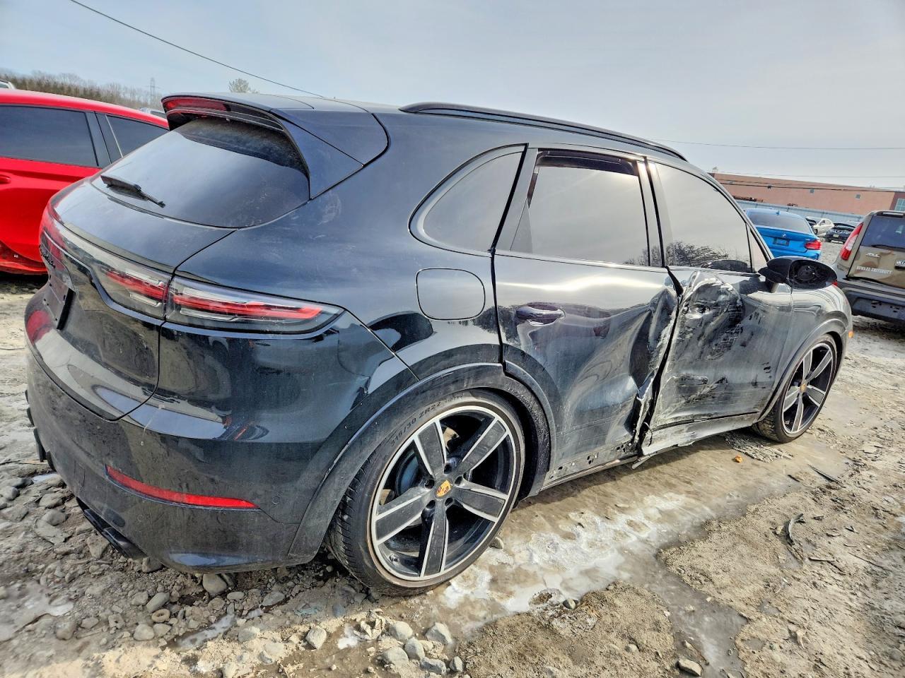 2023 PORSCHE CAYENNE