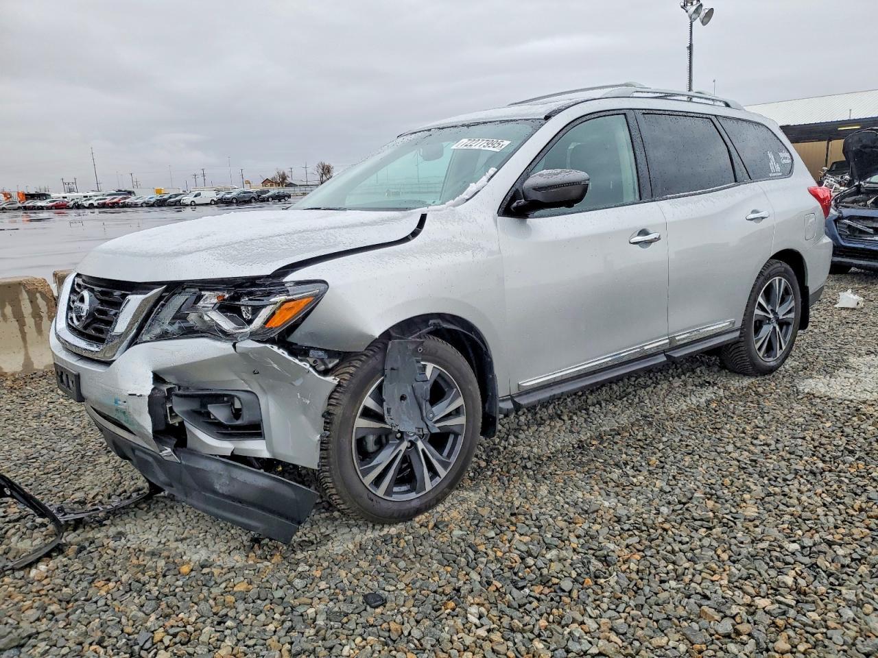 2017 NISSAN PATHFINDER