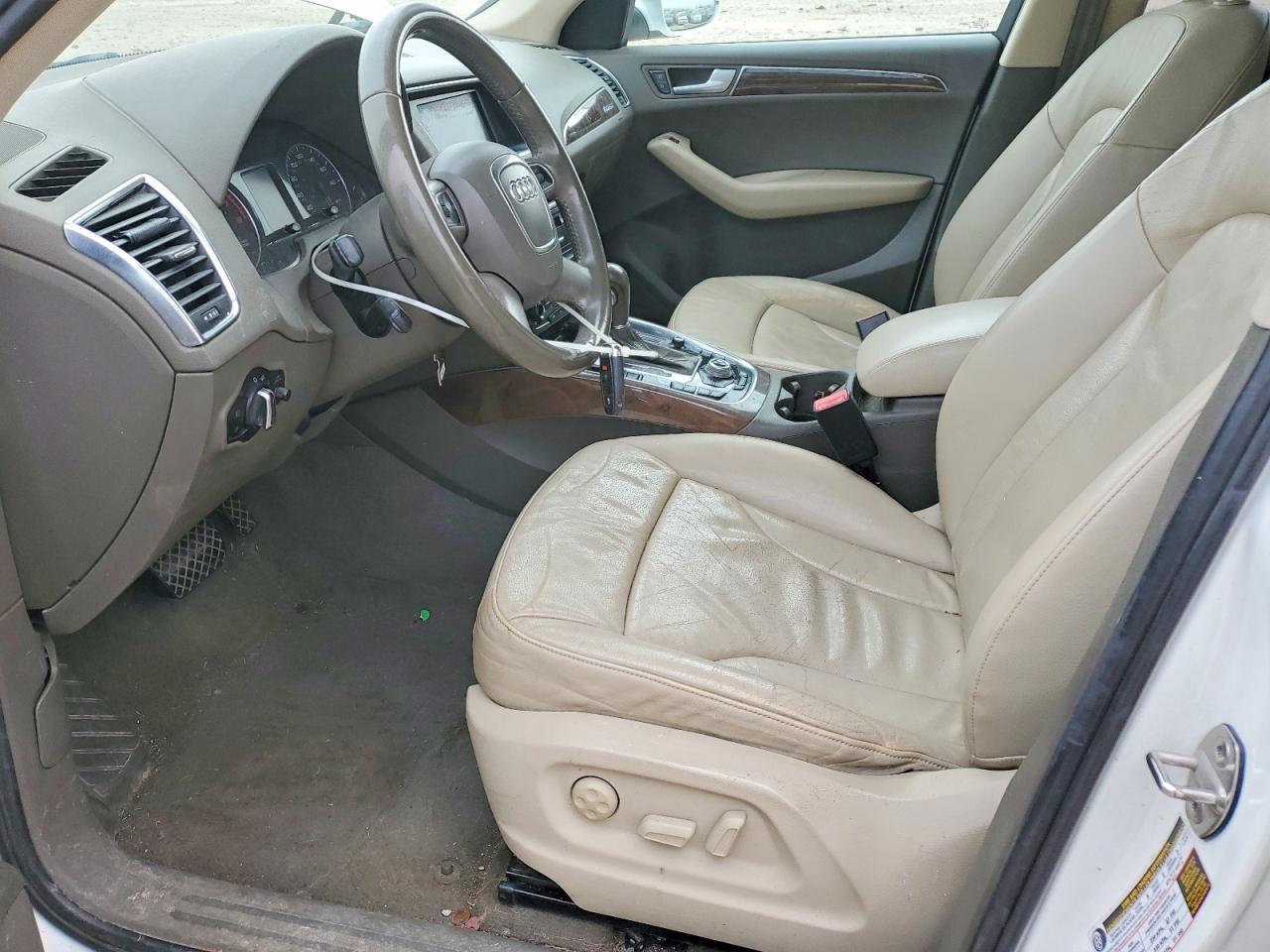 2010 AUDI Q5