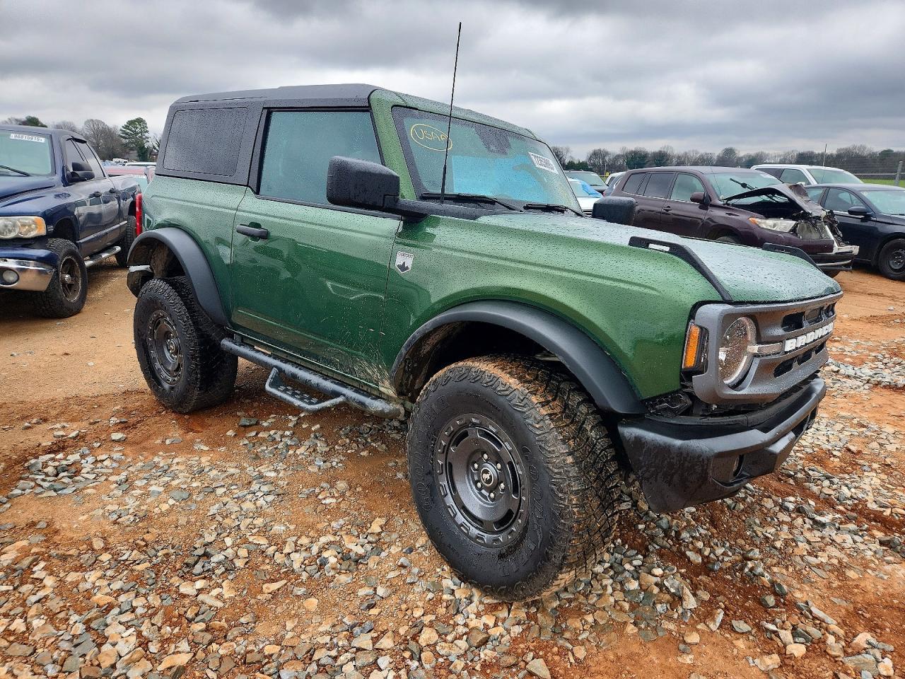 2024 FORD Bronco