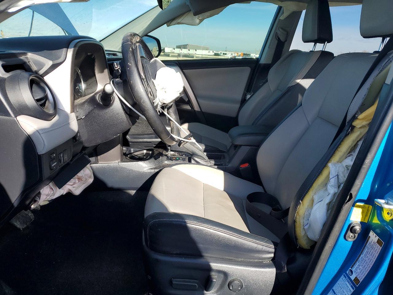 2016 TOYOTA RAV4