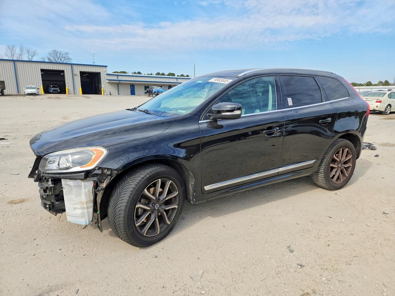 2017 VOLVO XC60