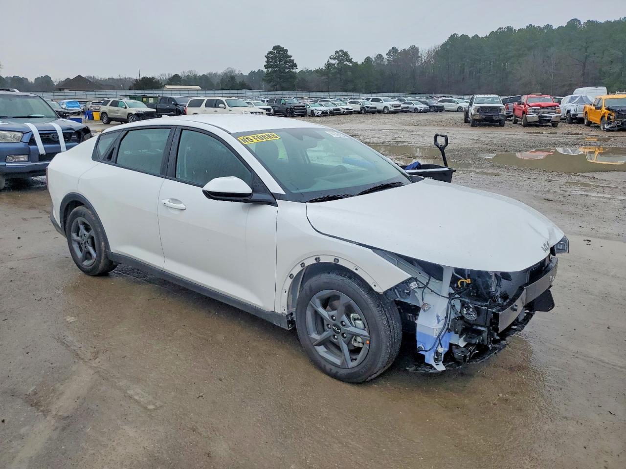 2025 KIA K4