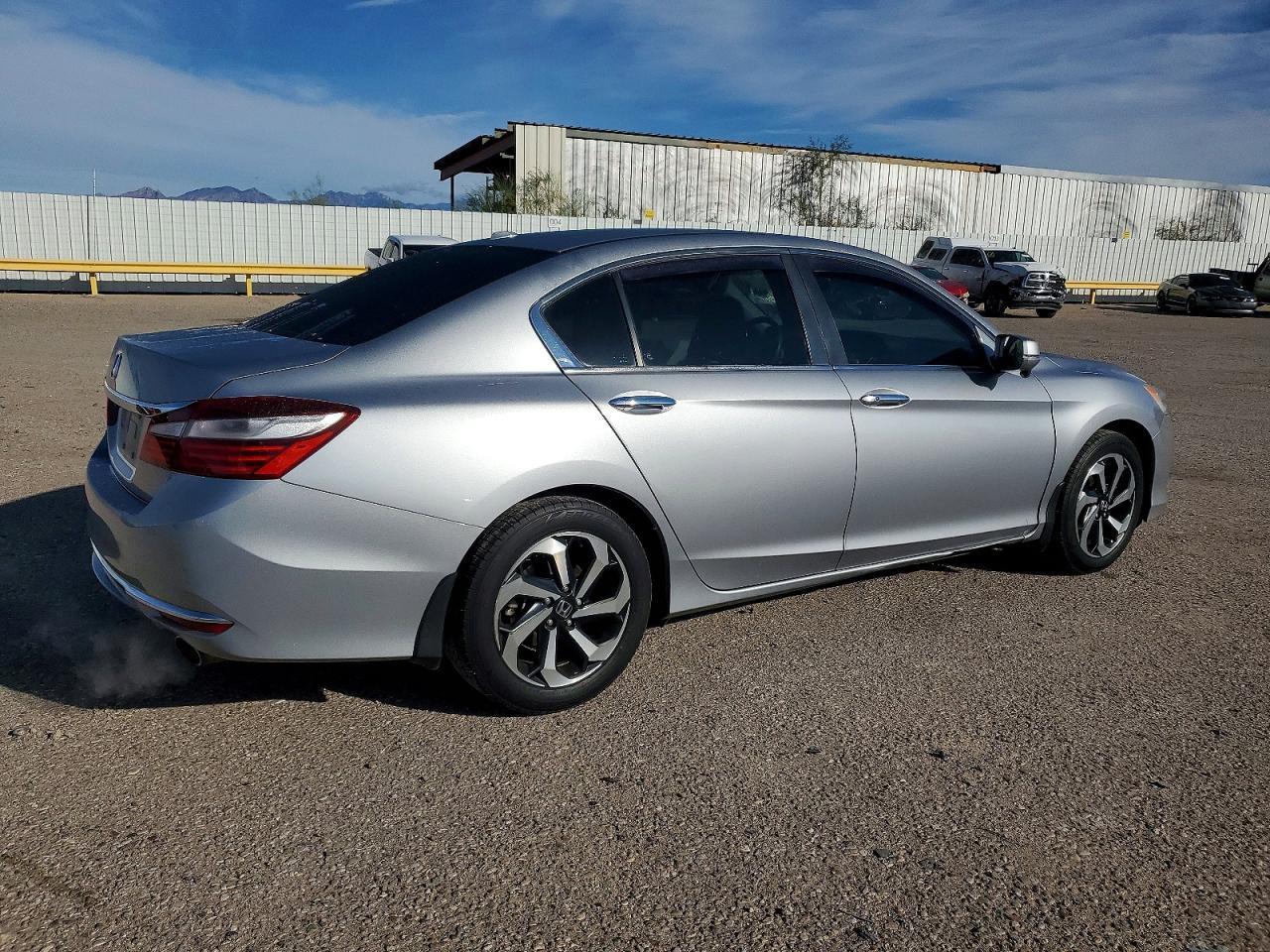 2017 HONDA ACCORD