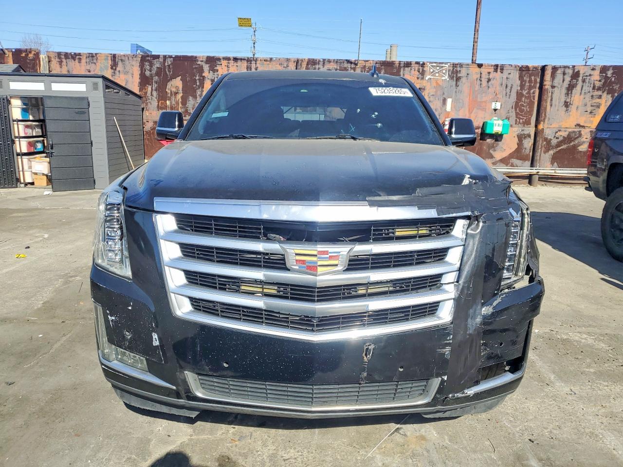 2017 CADILLAC Escalade ESV