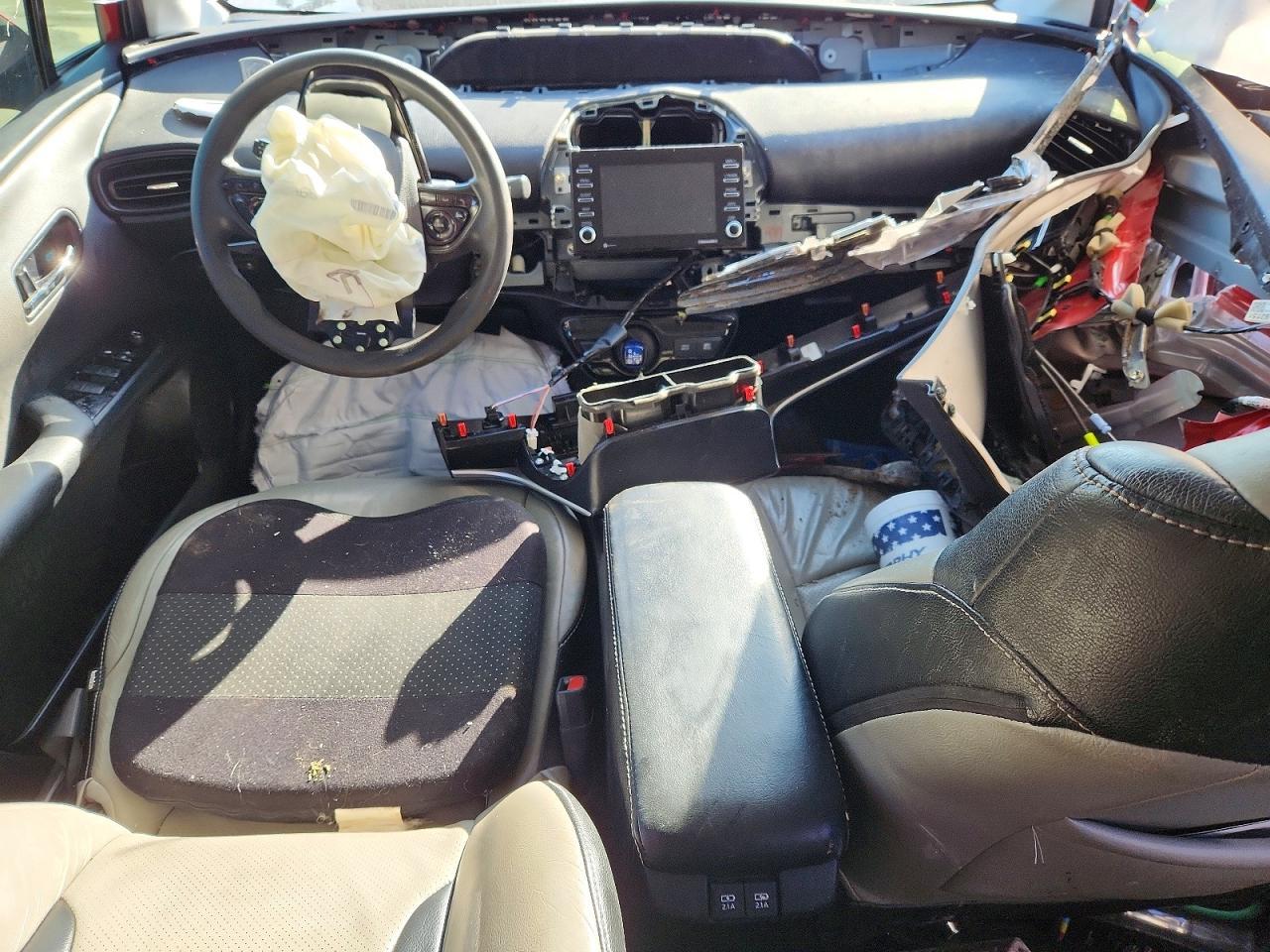 2022 TOYOTA PRIUS