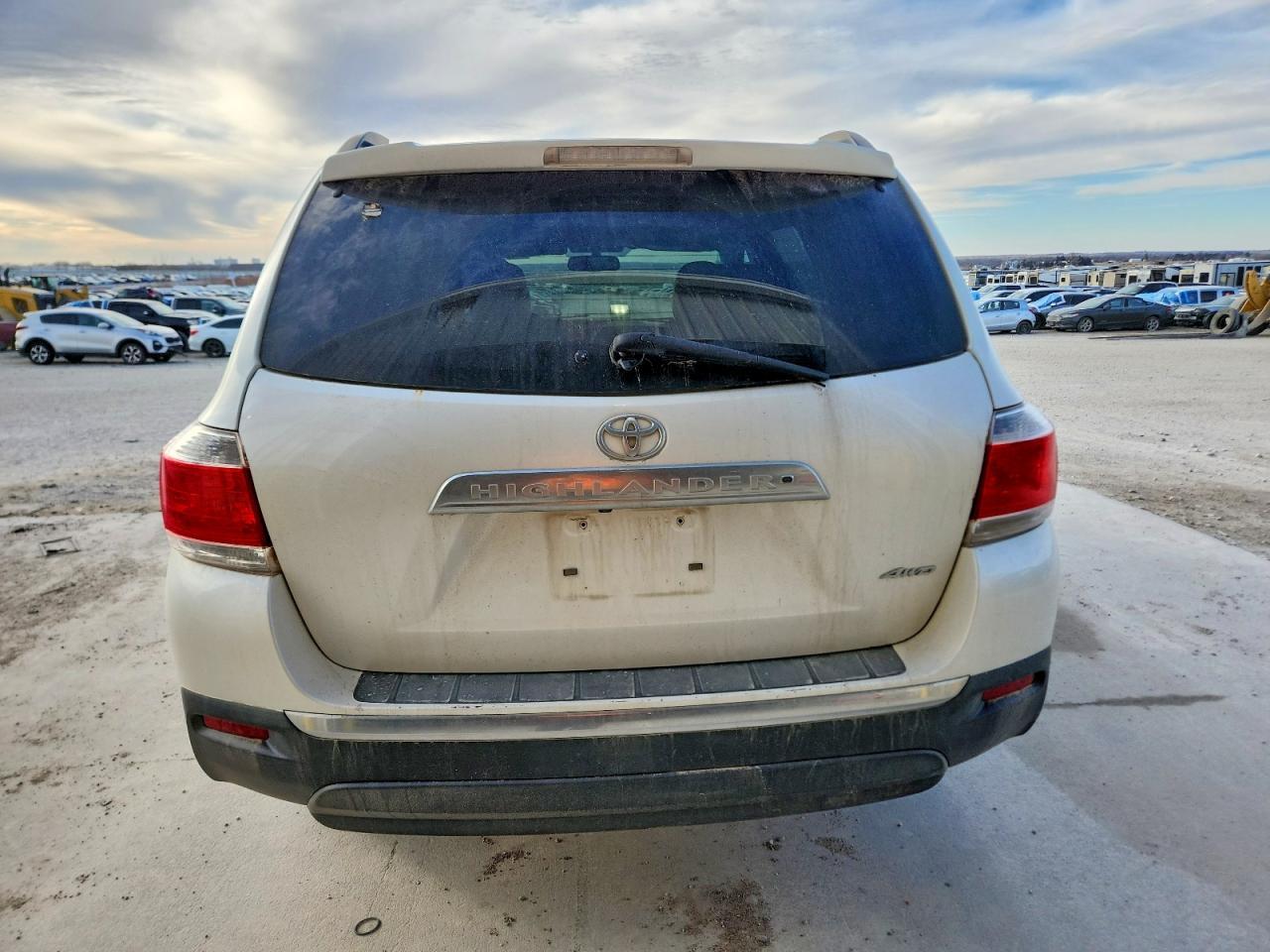 2011 TOYOTA HIGHLANDER