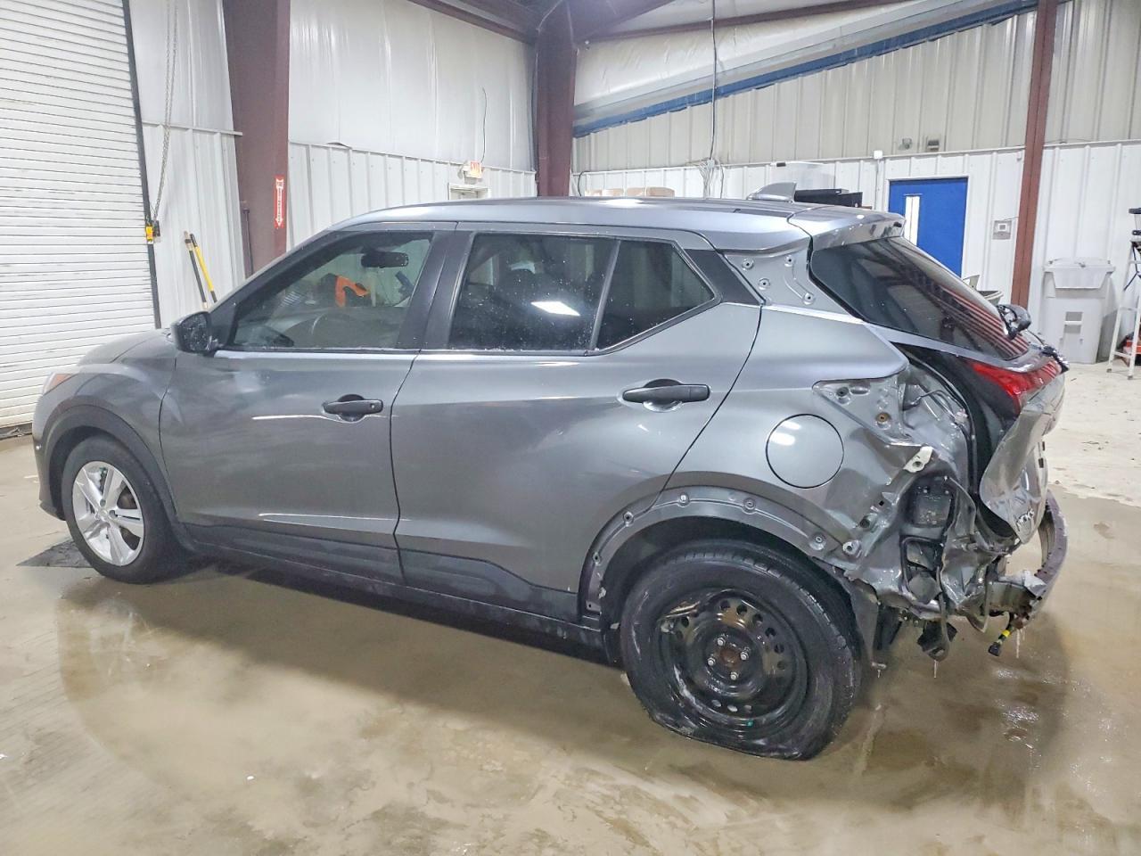 2021 NISSAN KICKS