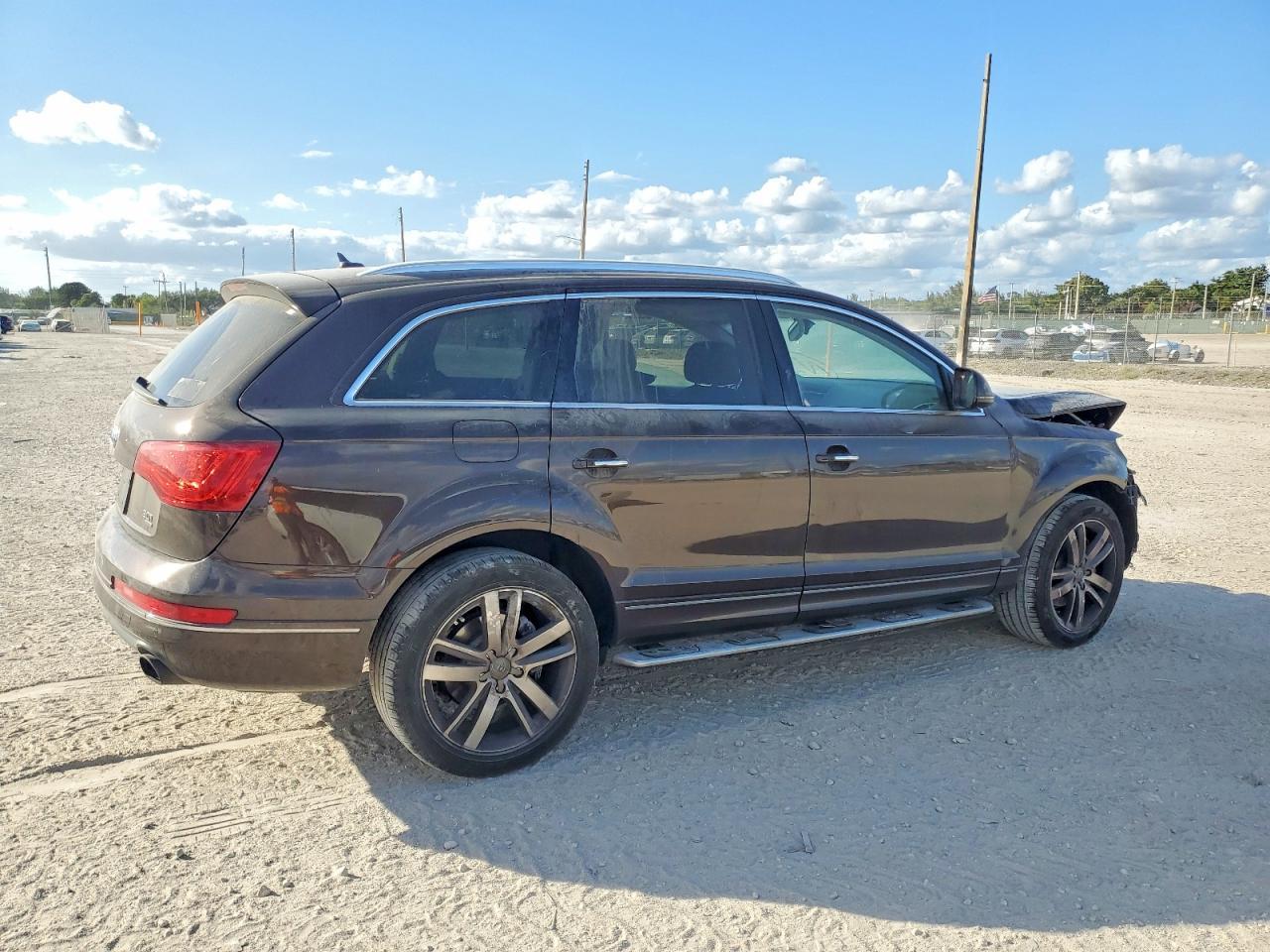 2015 AUDI Q7