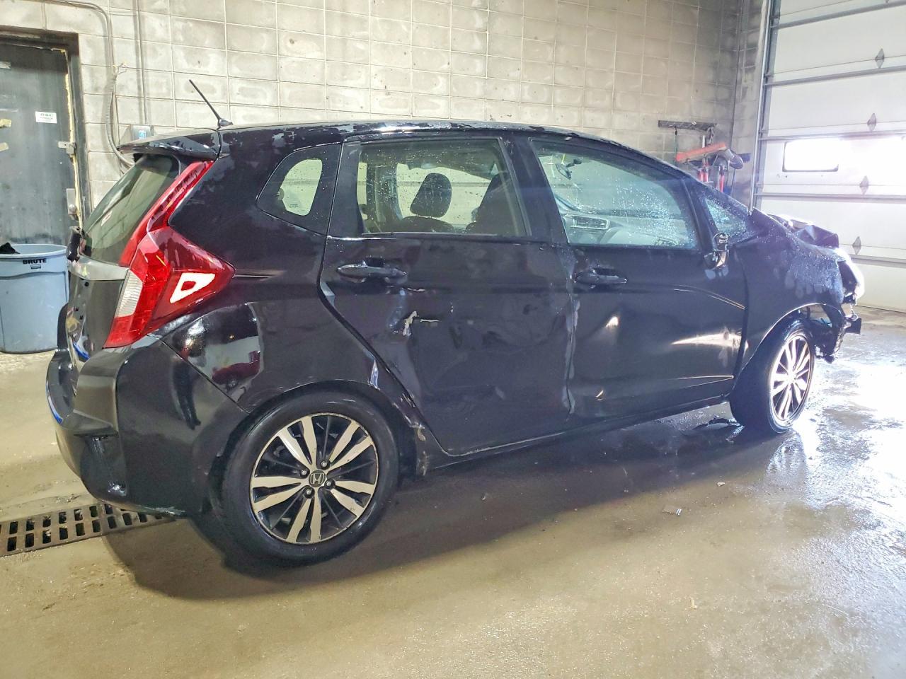 2016 HONDA FIT