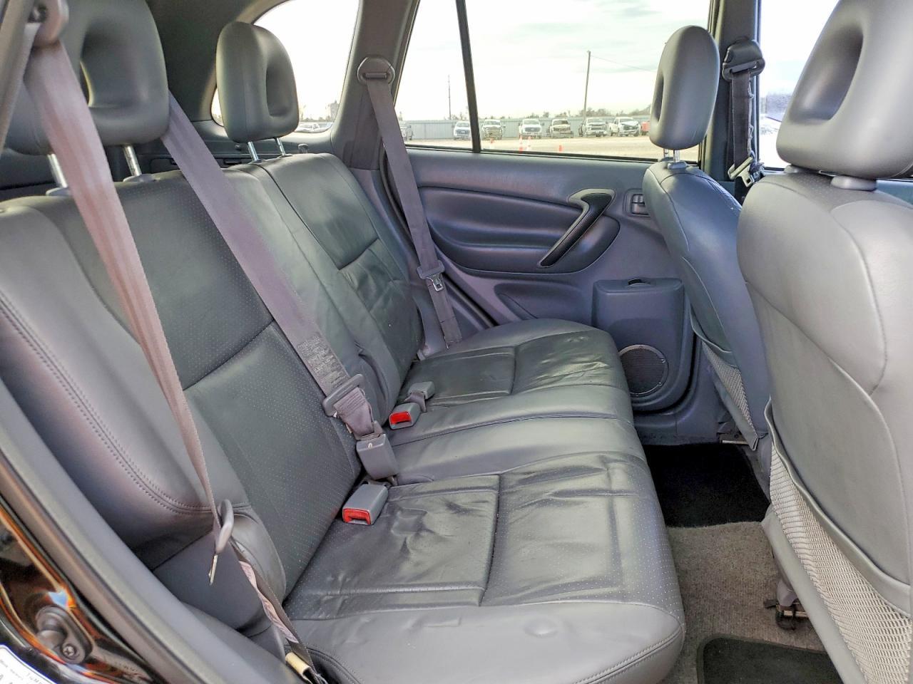 2001 TOYOTA RAV4