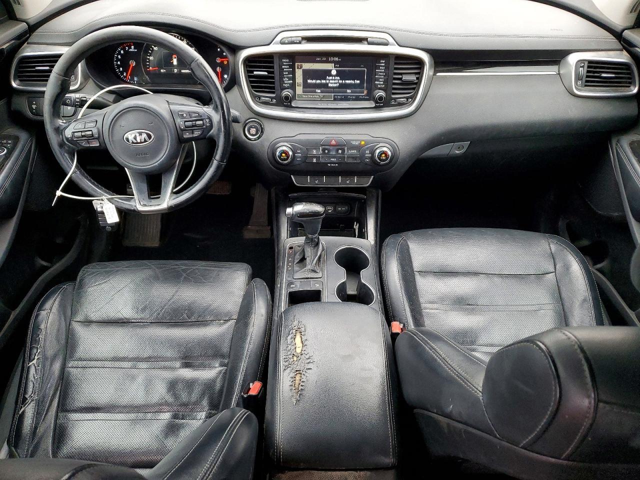 2017 KIA SORENTO
