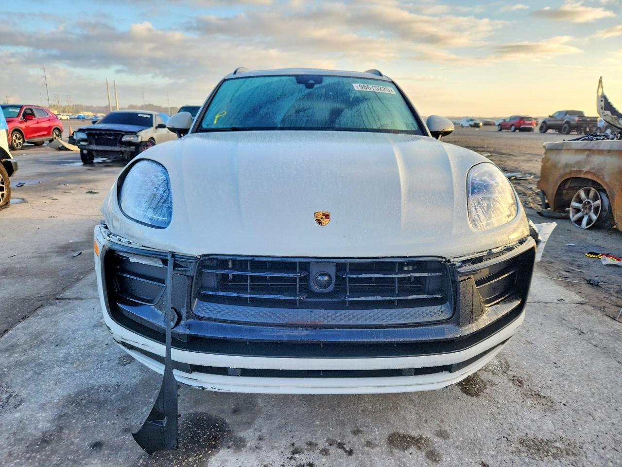 2024 PORSCHE Macan