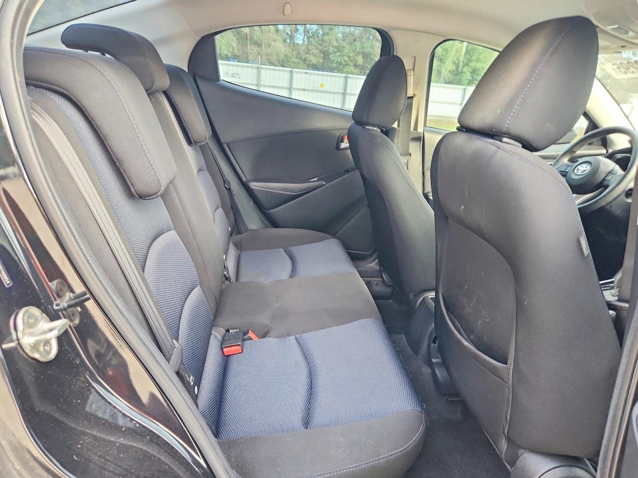 2017 TOYOTA YARIS