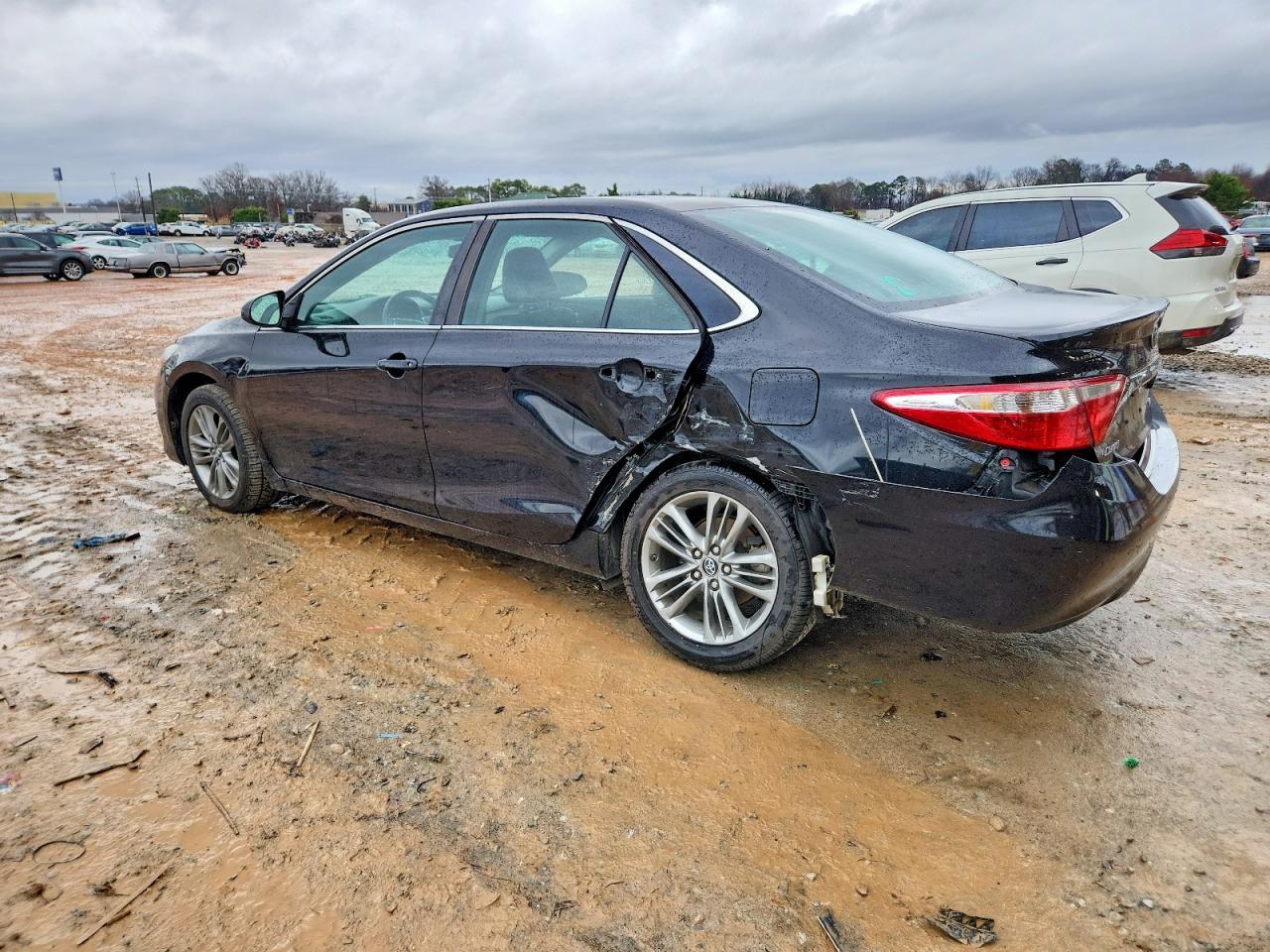 2016 TOYOTA CAMRY
