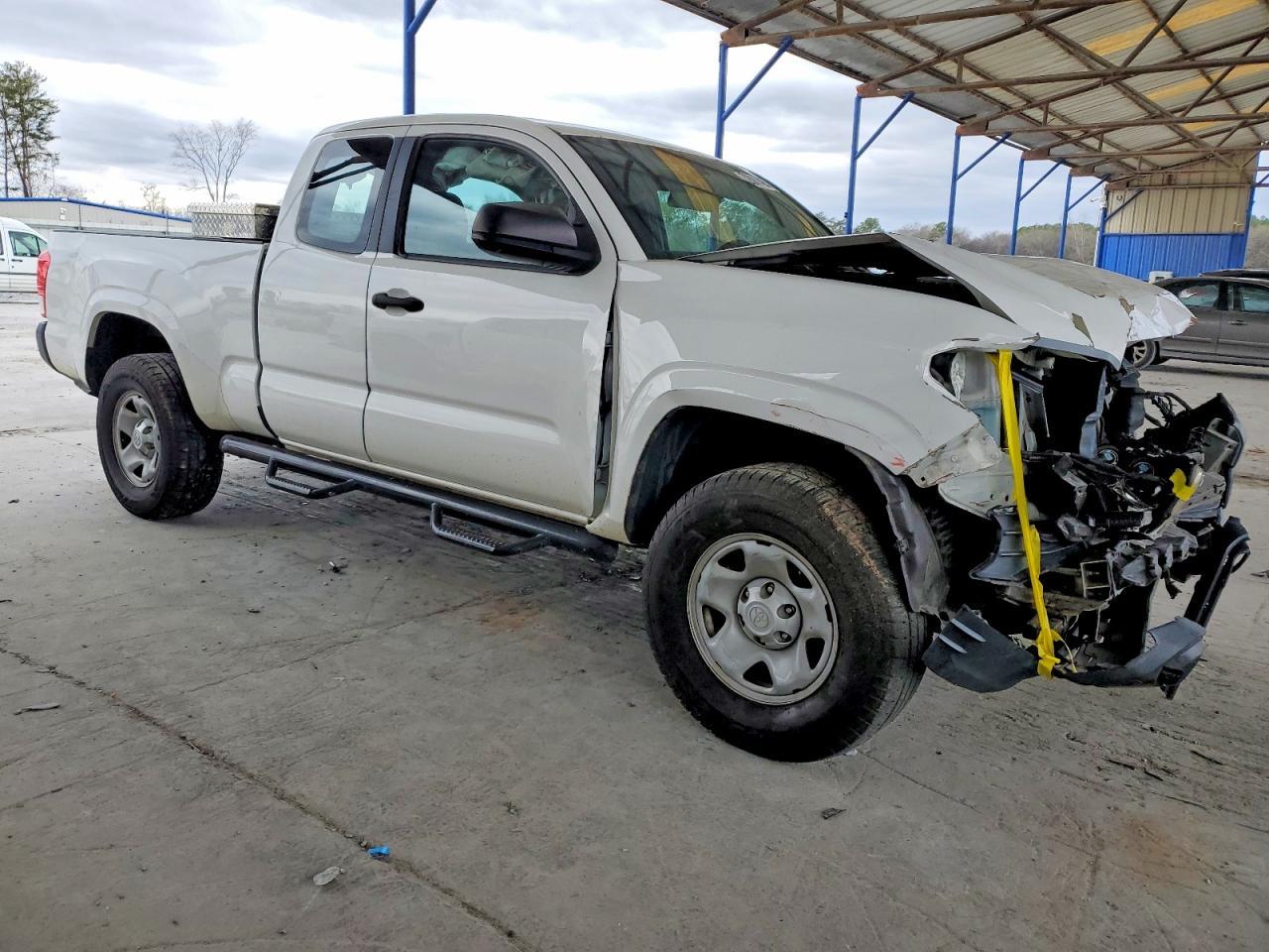 2016 TOYOTA TACOMA