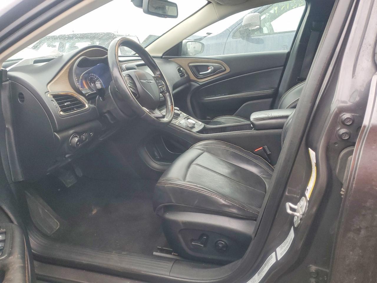 2015 CHRYSLER 200