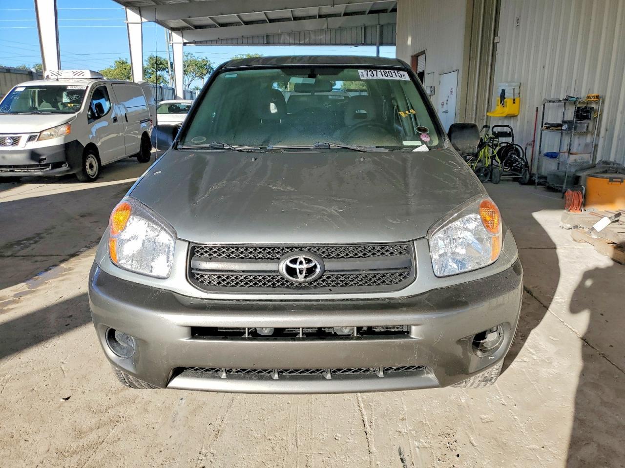 2004 TOYOTA RAV4
