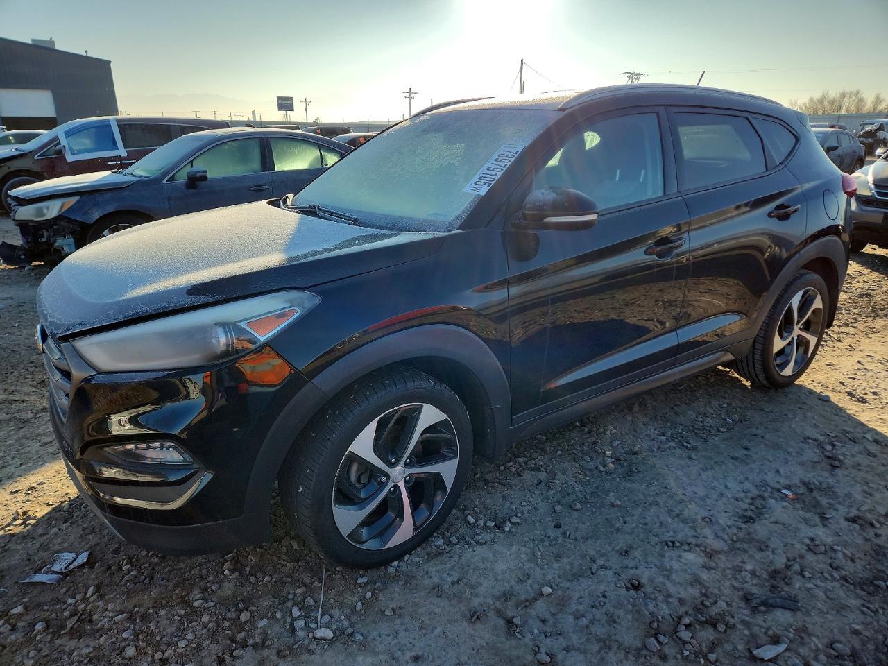 2016 HYUNDAI TUCSON