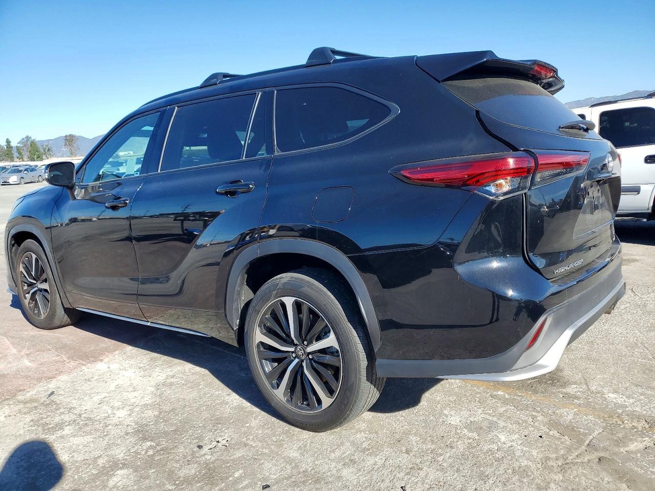 2021 TOYOTA HIGHLANDER