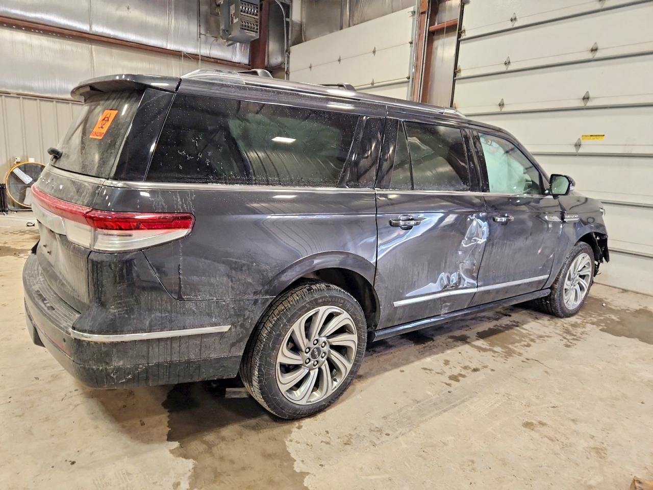 2023 LINCOLN Navigator