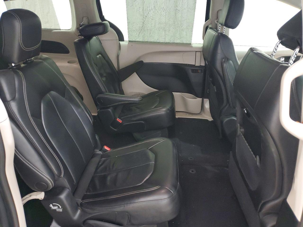2022 CHRYSLER Pacifica